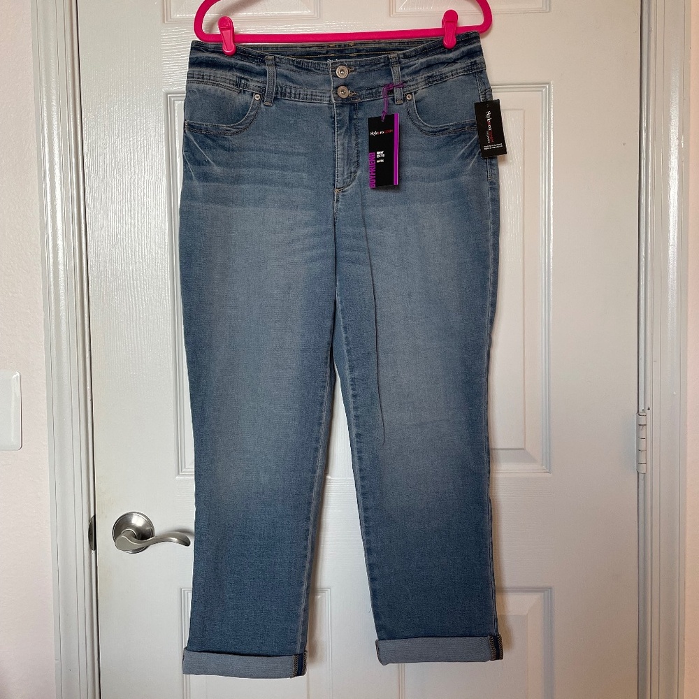 Style & Co NWT Boyfriend Tummy Control High Rise Light Wash Jeans Size 14W